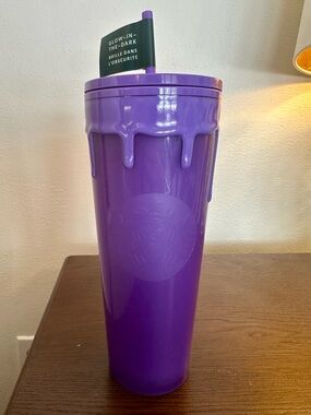 Starbucks Amethyst Ooze Glow in the Dark 24 Ounce Tumbler NWT